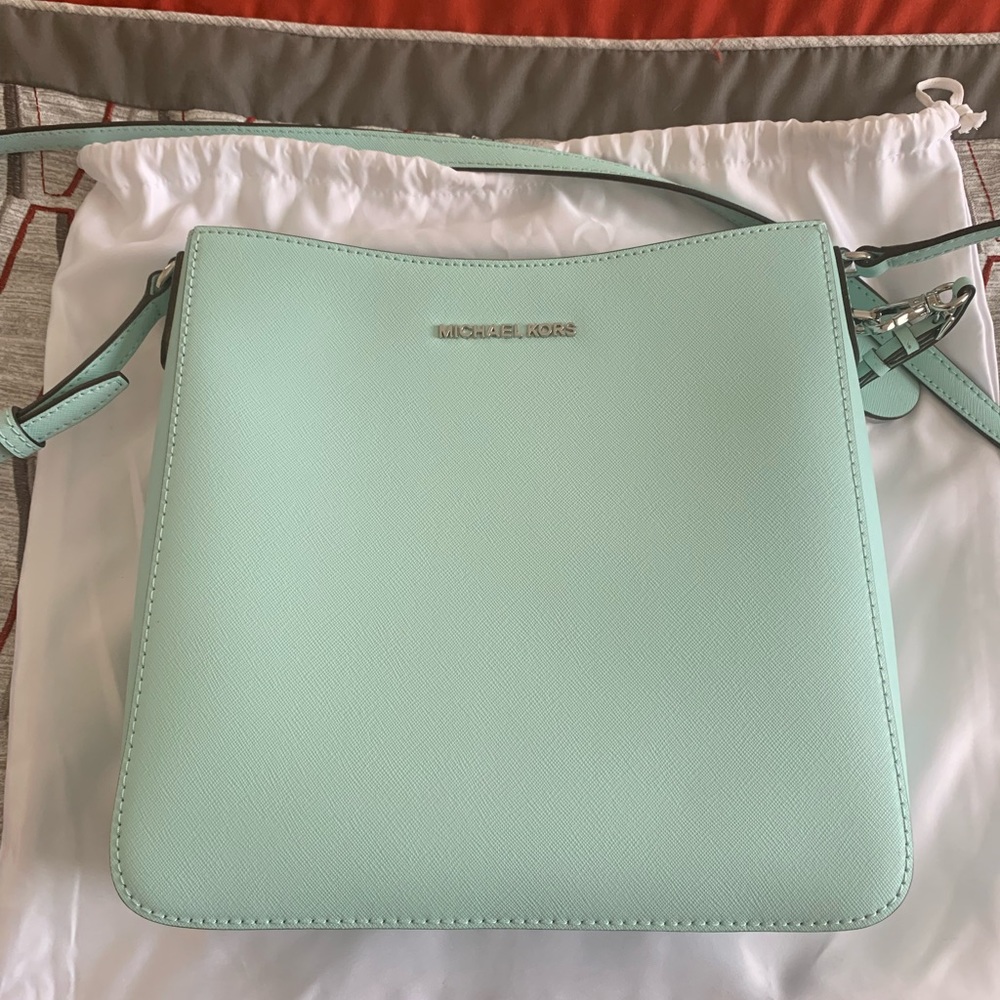 MK cross body purse